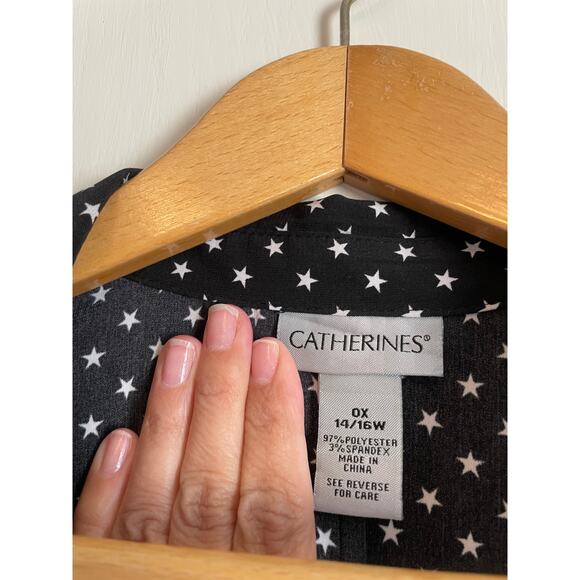 Catherines black stars short sleeve blouse lightweight collar buttons Size 14-16 - Picture 5 of 6